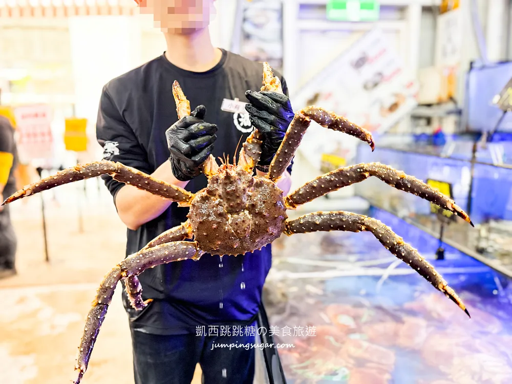 台中最狂海鮮市場！【阿布潘水產】龍蝦帝王蟹超划算!免費代客料理、當季新菜一次看