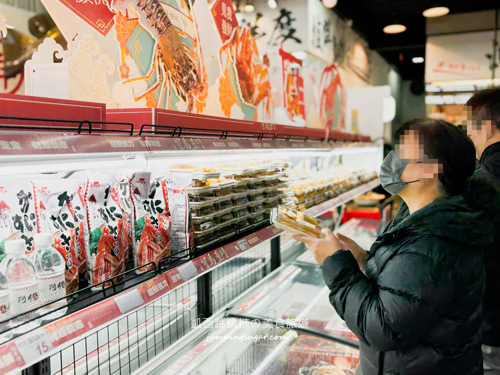 台中最狂海鮮市場！【阿布潘水產】龍蝦帝王蟹超划算!免費代客料理、當季新菜一次看