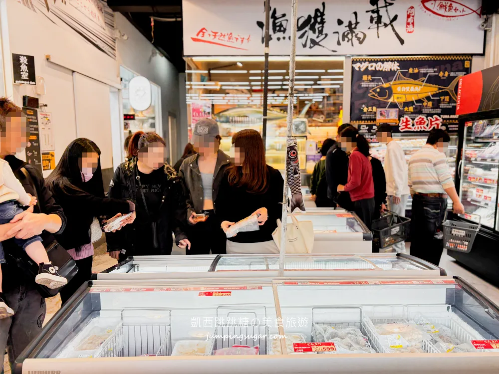 台中最狂海鮮市場！【阿布潘水產】龍蝦帝王蟹超划算!免費代客料理、當季新菜一次看