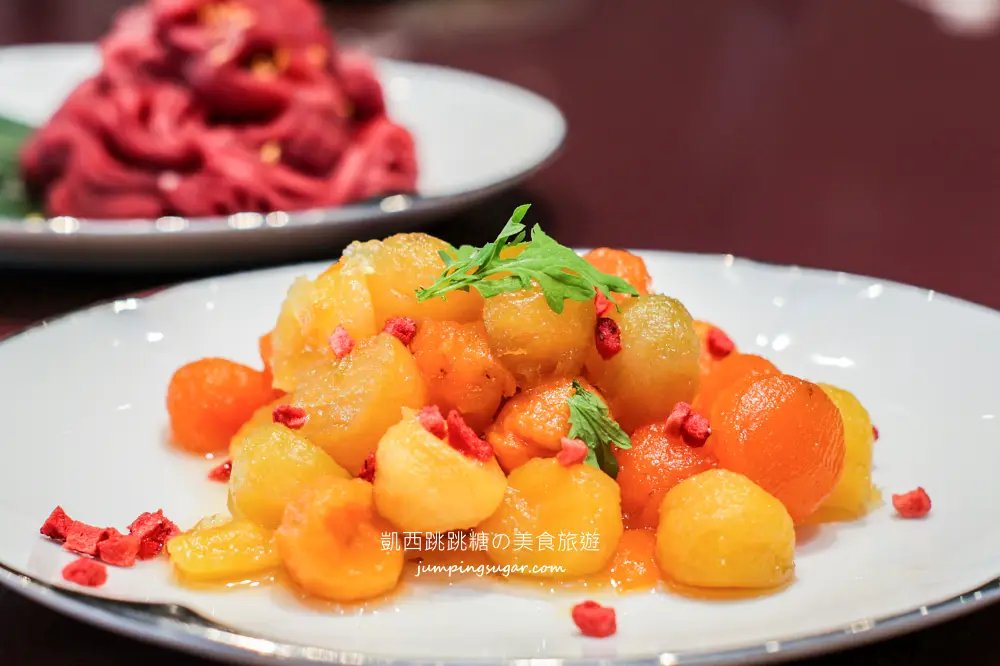 2026台北年菜推薦 ! 粵亮廣式料理，一桌只要5000元吃飯店合菜