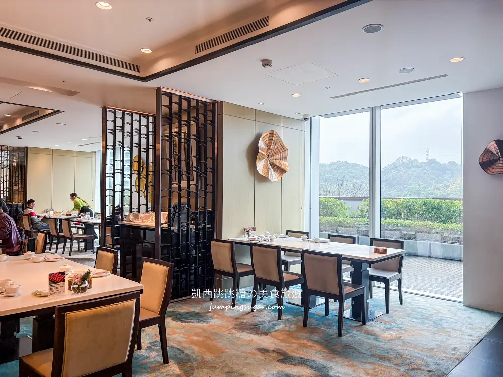 2026台北年菜推薦 ! 粵亮廣式料理，一桌只要5000元吃飯店合菜