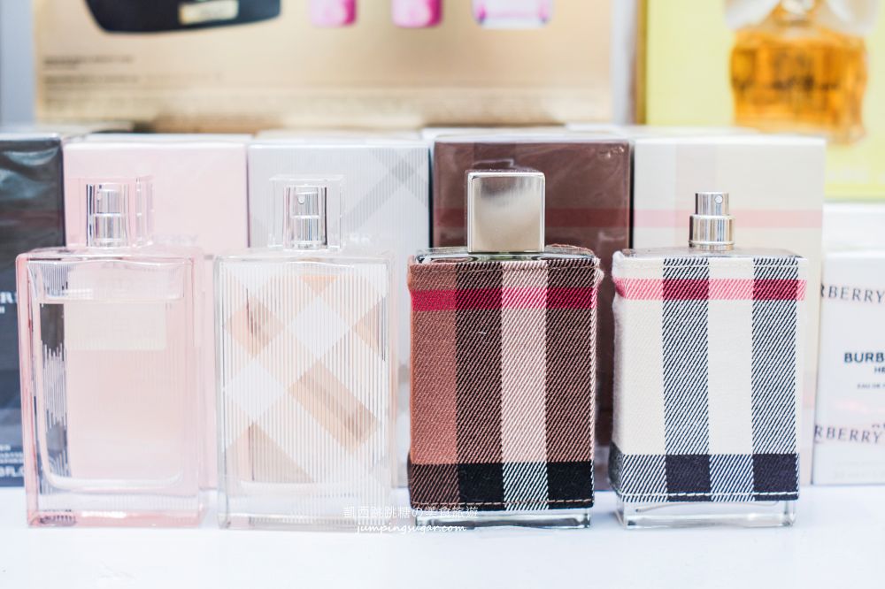 板橋小遠百名牌香水全面3折起！開幕慶滿額折600、名牌小香水買五送一；地址 : 板橋中山路一段152號(板橋小遠百一樓)