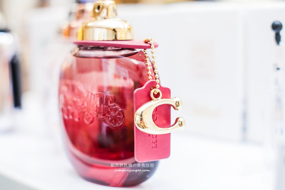 板橋小遠百名牌香水全面3折起！開幕慶滿額折600、名牌小香水買五送一；地址 : 板橋中山路一段152號(板橋小遠百一樓)