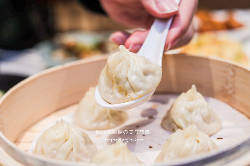 漢來上海湯包 | 台北南港Lalaport新開幕美食，內行人必吃菜色推薦(菜單價錢)