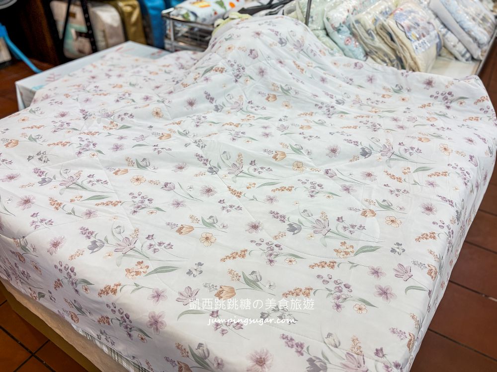 樹林寢具廠拍快閃登場!涼被枕頭990元買一送一,天絲床包超划算~只到7/26 ! 地址:樹林區中華路174號(長疆羊肉爐) 樹林寢具廠拍快閃登場!涼被枕頭990元買一送一,天絲床包超划算~只到7/26 ! 地址:樹林區中華路174號(長疆羊肉爐)