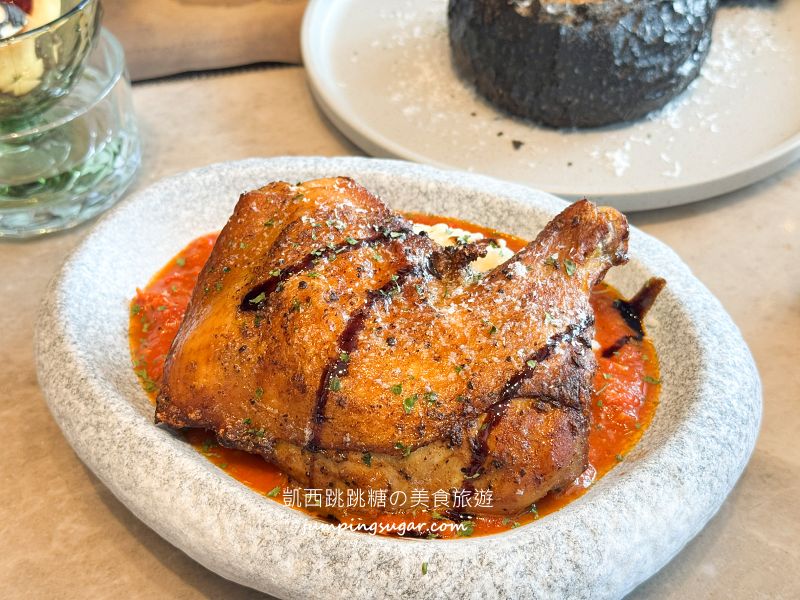《暗黑破壞神》搬進台北飯店！電梯秒變傳送門、點餐要通關密語 (台北六福萬怡酒店7樓The Lounge)