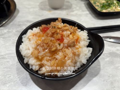 台北最強「六扇門」小火鍋！170元爽吃豆花、麻婆豆腐、自助吧吃到飽(菜單價錢)