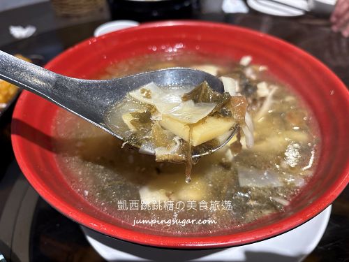 南投竹山甕仔雞哪家最好吃？【竹香園甕缸雞】網評超過3900則 ! 紫南宮附近人氣美食餐廳(菜單價錢)