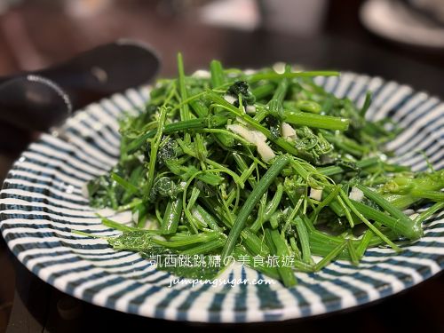 南投竹山甕仔雞哪家最好吃？【竹香園甕缸雞】網評超過3900則 ! 紫南宮附近人氣美食餐廳(菜單價錢)